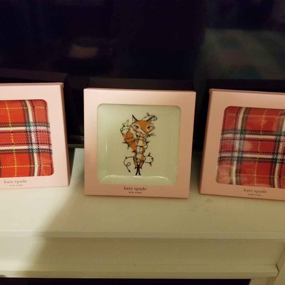 3 packs of 4 Kate Spade holiday plates.New in package original boxes.